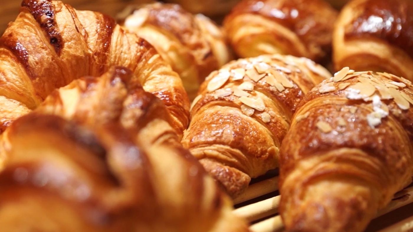 Croissants et viennoiseries du matin